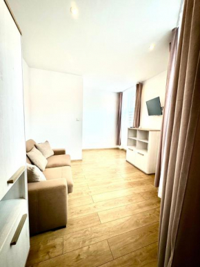 DOMAX Jaworzynska 25, Legnica